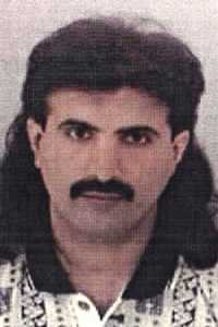 Imagen de archivo de Ali Saleh Kahlah Marri, quien tiene residencia legal en Estados Unidos y está preso por sospecha de terrorismo, cuyo caso ha significado un revés para Bush pues un tribunal declaró improcedente su detención