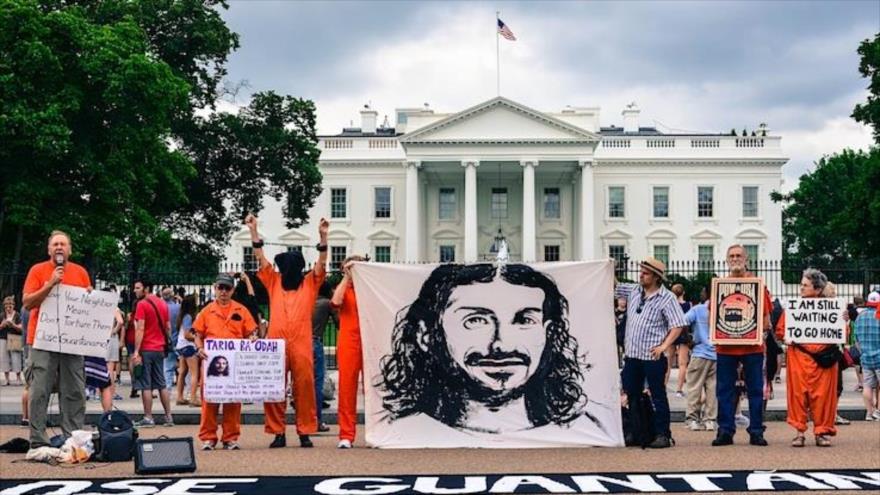 Protesta frente a la Casa Blanca por la situación del preso yemení Tariq Ba Oda, retenido en Guantánamo desde 2002.