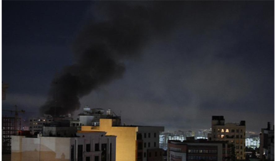 imagen de 'Guerra qu�mica intencional': Lluvia negra t�xica en Teher�n tras bombardeo de instalaciones petroleras