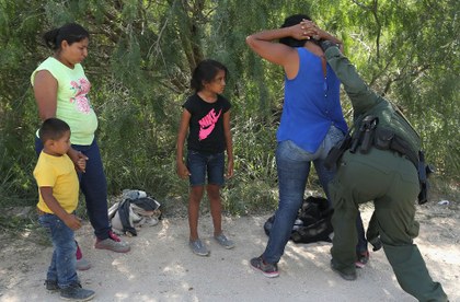 AFP escenas separación madres hijos frontera.jpg