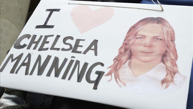 Chelsea Manning abre una cuenta en Twitter desde la cárcel