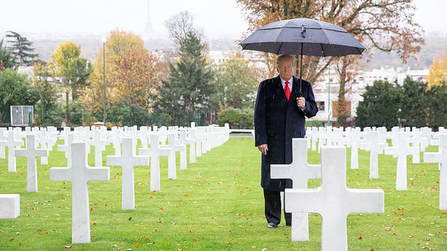 El presidente Donald Trump en la ceremonia por el centenario de la Primera Guerra Mundial. 