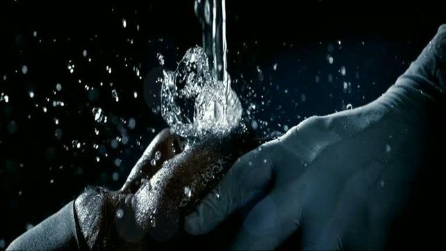 Imagen del film "The Stuff of Life", realizado por AI Reino Unido, que simula la tcnica de tortura del waterboarding (ahogamiento simulado)  Amnesty International
