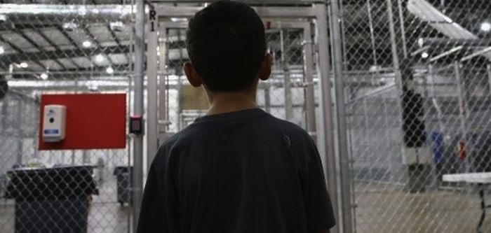 Casi 5 mil niños inmigrantes que fueron detenidos en octubre pasado cuando intentaban cruzar hacia Estados Unidos. Foto: Esspecial.