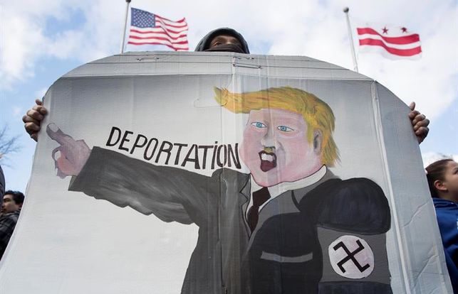 Senadores demcratas piden revocar orden de Trump de "deportaciones masivas"