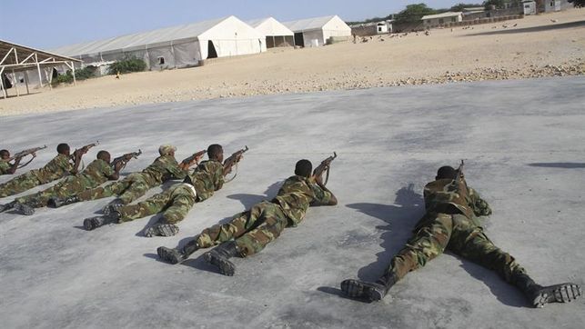 El ejército keniano dice haber matado a 57 yihadistas de Al Shabab en Somalia