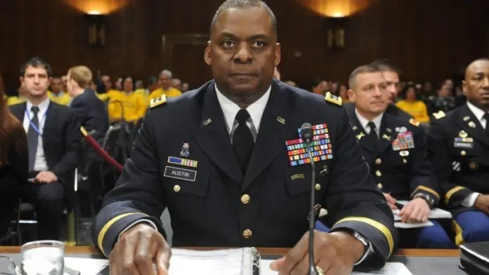 General Lloyd J. Austin III en su audiencia de confirmación. [Fuente: euractiv.com]