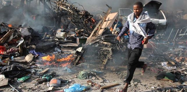 Al menos 13 muertos en un ataque suicida contra  una academia de polica en Somalia