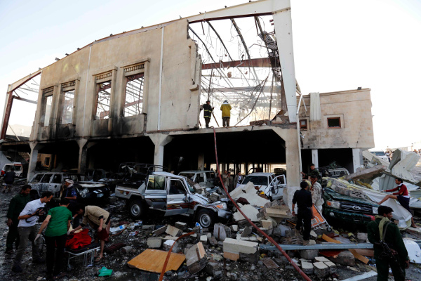 Consecuencias del bombardeo saudí de la sala funeraria, Saná, 8 de octubre
